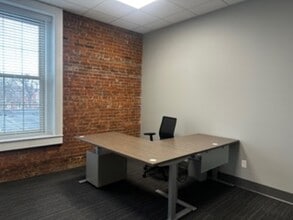 366-386 Main St, Middletown, CT for lease Interior Photo- Image 2 of 5