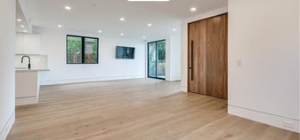5th Avenue Modern Duplex - Duplex Property