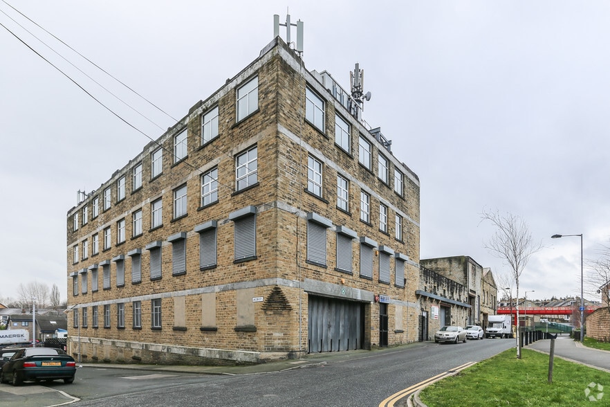 Hutson St, Bradford for sale - Primary Photo - Image 1 of 1