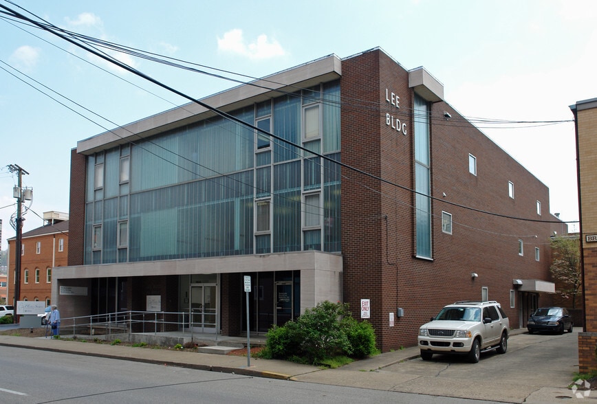 210 Brooks St, Charleston, WV for sale - Building Photo - Image 2 of 11