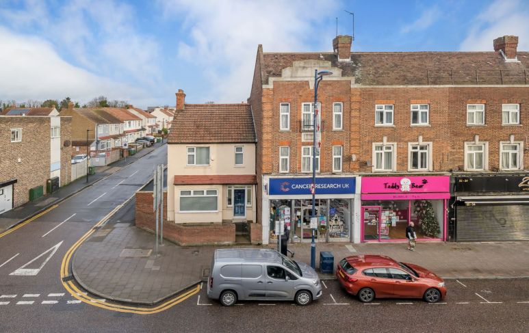 28 Bellegrove Rd, Welling for sale - Building Photo - Image 3 of 4