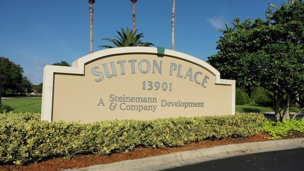 13901 S Sutton Park Dr, Jacksonville, FL 32224