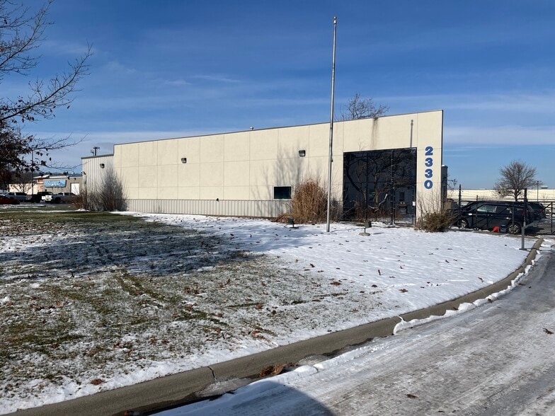 2330 Paul St, Omaha, NE for sale - Building Photo - Image 2 of 8