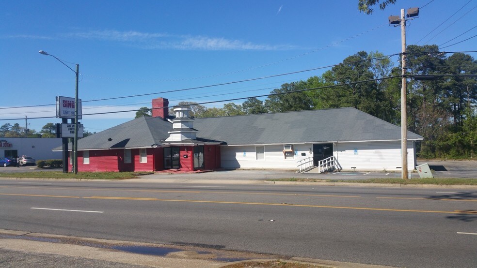 5548 Yadkin Rd, Fayetteville, NC, 28303 Freestanding Property For