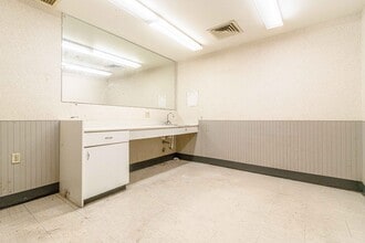 5300 3rd St, San Francisco, CA for lease Interior Photo- Image 2 of 8