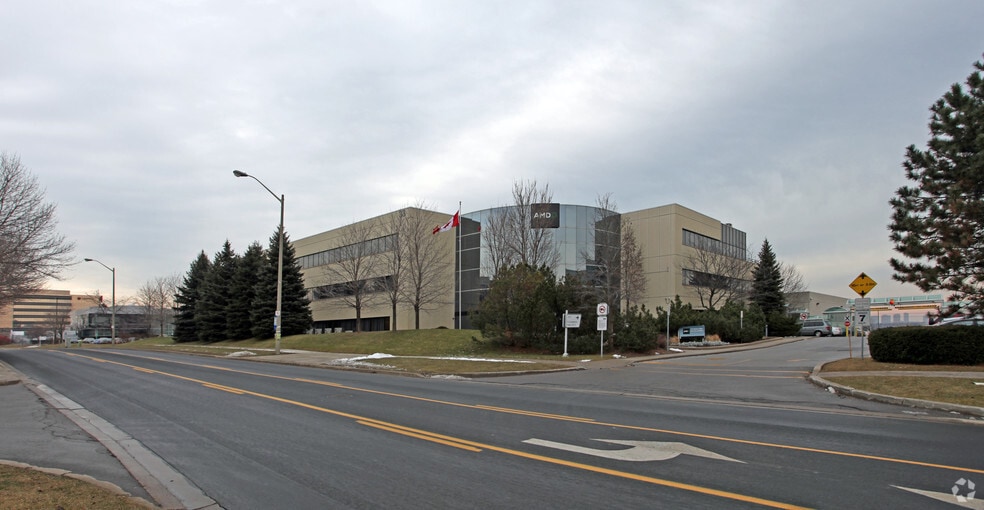 33 Commerce Valley Dr E, Markham, ON for sale - Primary Photo - Image 1 of 1