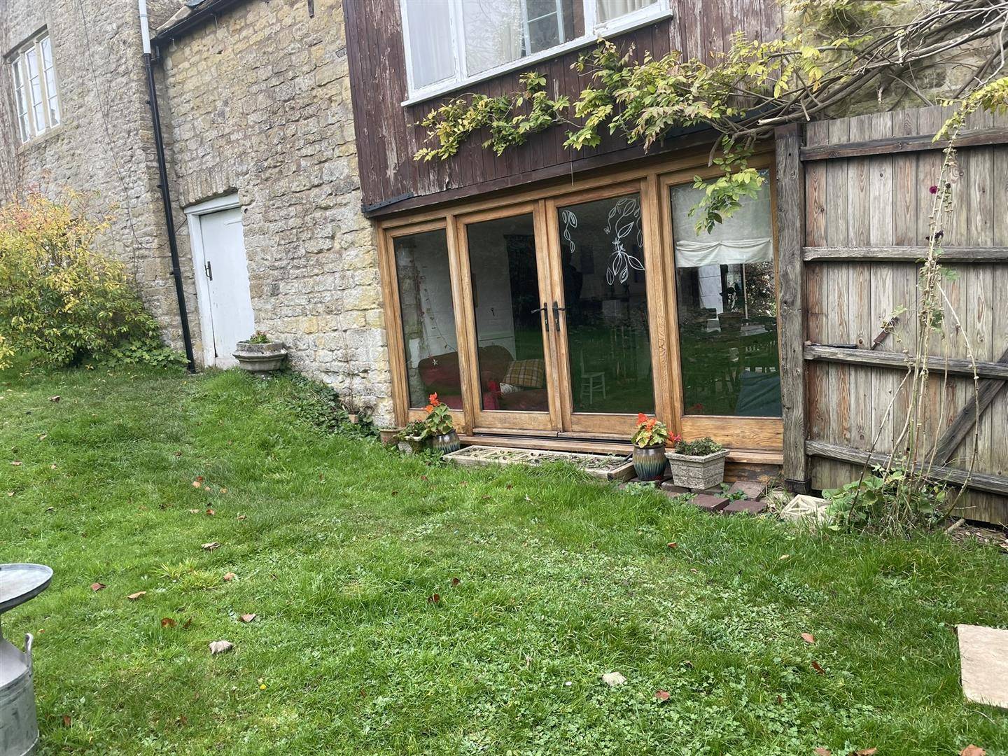 The Green, Chipping Norton for lease Building Photo- Image 1 of 7