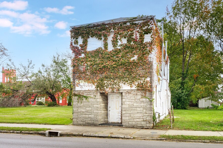 1039 Dixie Hwy, Louisville, KY for sale - Building Photo - Image 2 of 29