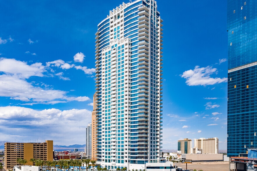 Sky Las Vegas portfolio of 3 properties for sale on LoopNet.com - Building Photo - Image 1 of 6