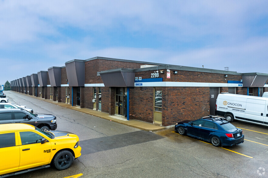 2299 Drew Rd, Mississauga, ON for lease - Building Photo - Image 3 of 22