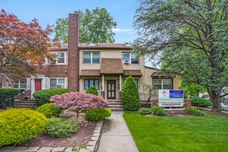 482 Manor Rd, Staten Island, NY for lease Interior Photo- Image 1 of 10