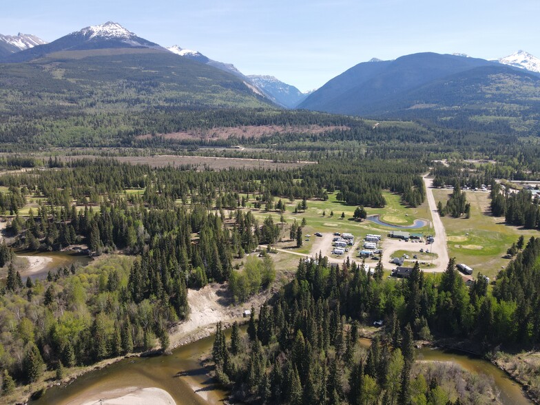 1125 Hwy 5, Valemount, BC for sale - Building Photo - Image 2 of 20