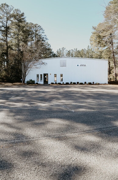 307 Fields Dr, Aberdeen, NC for lease - Building Photo - Image 2 of 24
