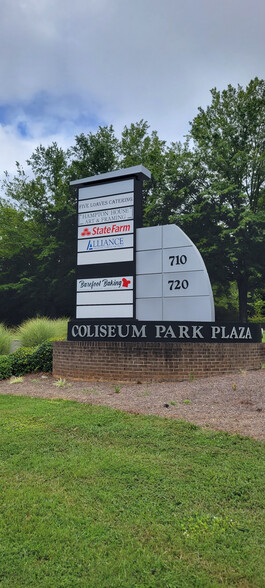 710 Coliseum Dr, Winston-Salem, NC for lease - Building Photo - Image 3 of 5