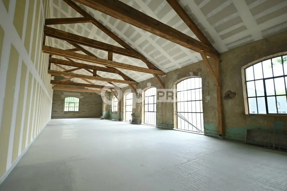 Office in Chaponost for sale Interior Photo- Image 1 of 7