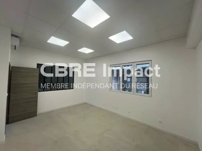 Flex in Cernay-lès-Reims for lease - Interior Photo - Image 3 of 10