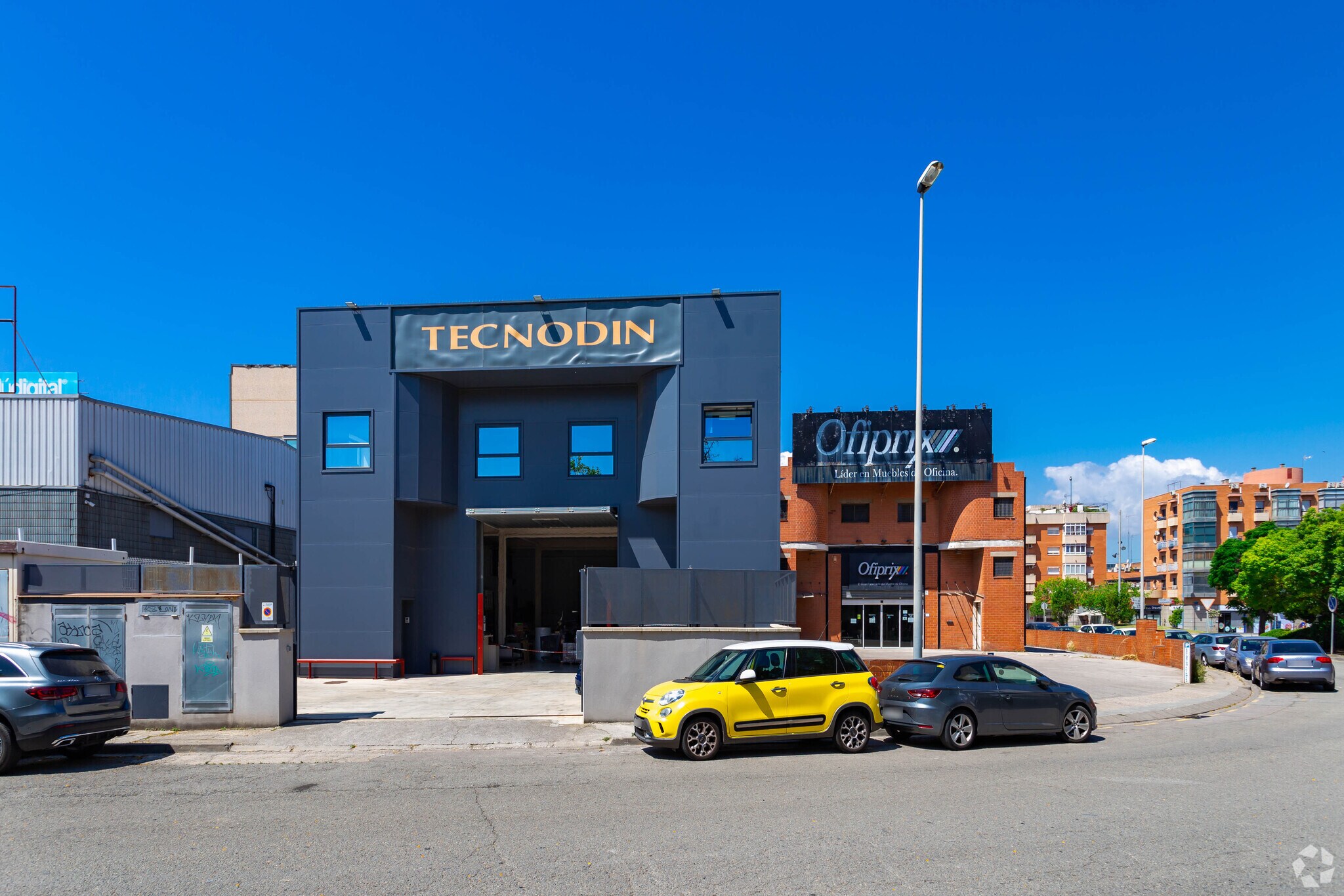 Carrer del Mercuri, 4, Cornellà de Llobregat, Barcelona for sale Primary Photo- Image 1 of 4