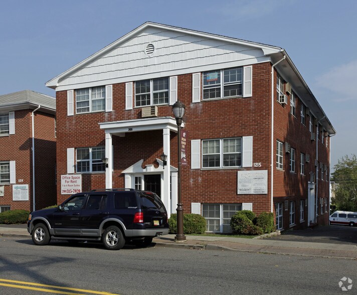1215 Liberty Ave, Hillside, NJ 07205