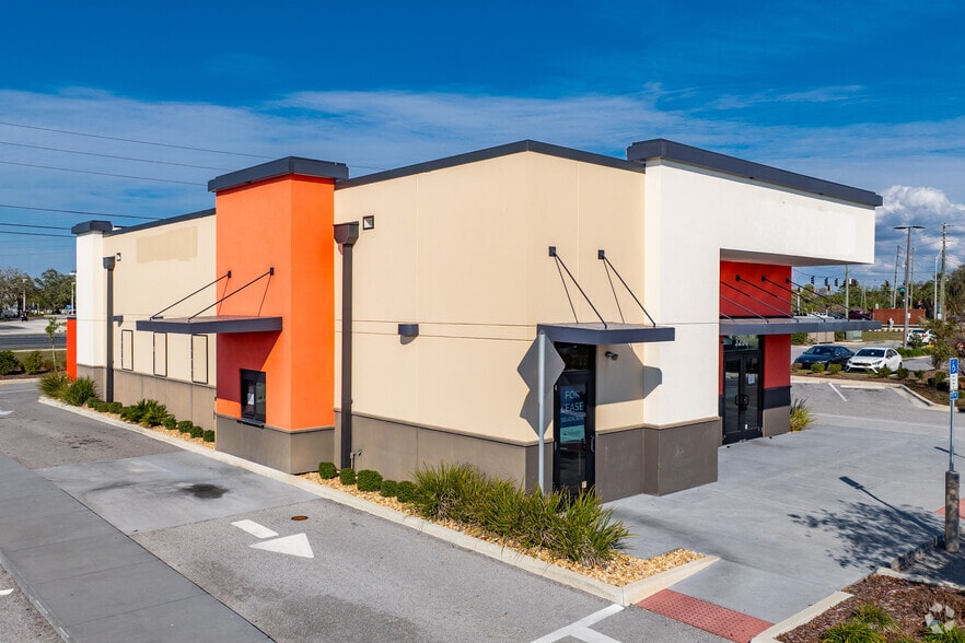 3290 Word Way, New Port Richey, FL for lease - Building Photo - Image 2 of 5