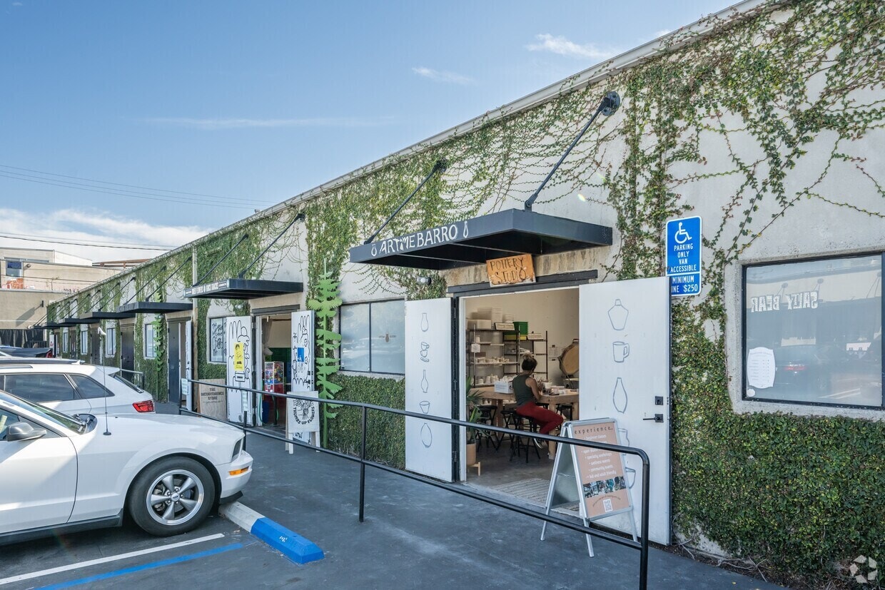 2937 Bristol St, Costa Mesa, CA for lease Interior Photo- Image 1 of 2