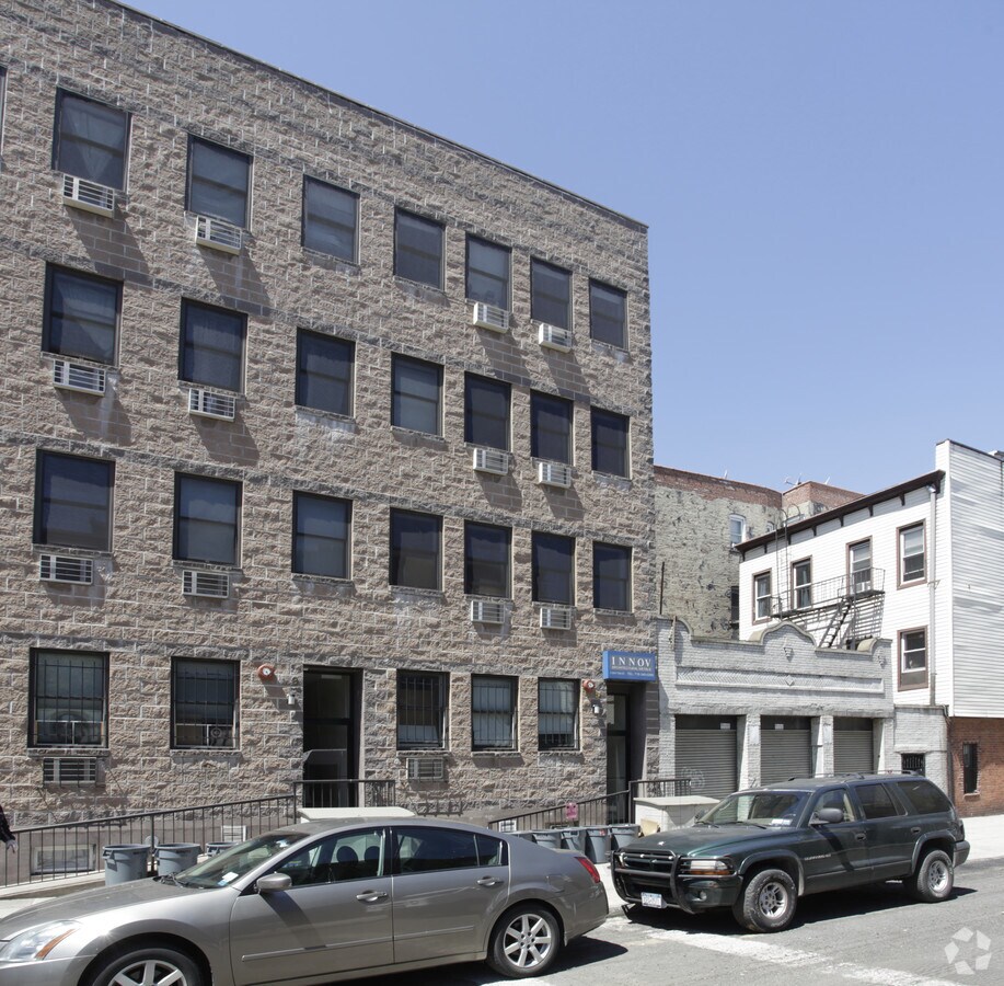673 Meeker Ave, Brooklyn, NY 11222 Office/Retail for Lease