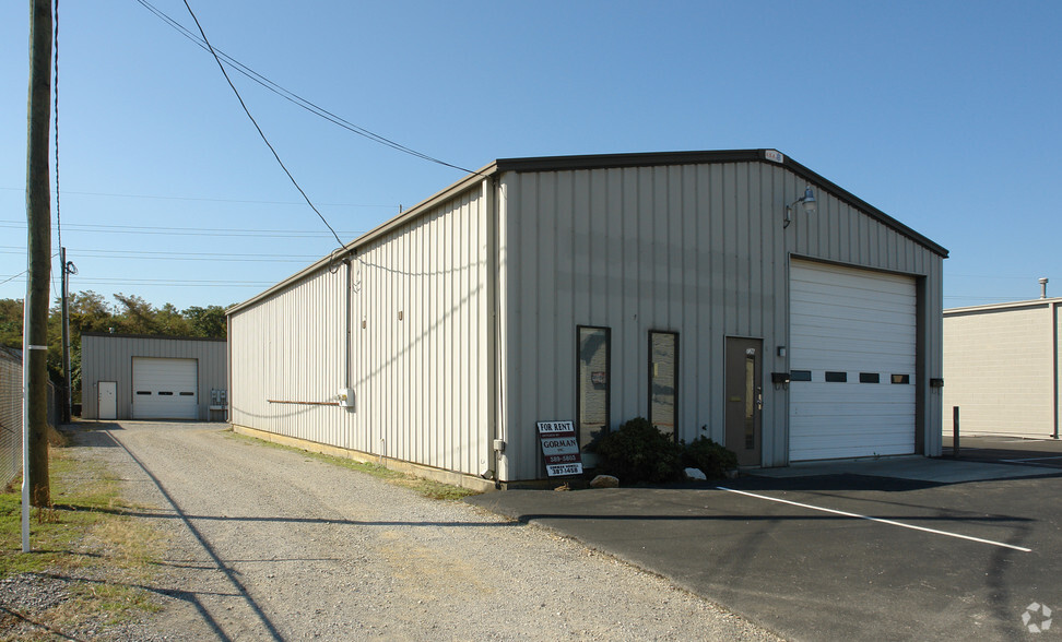 722-726 Roanoke St, Salem, VA for sale - Building Photo - Image 2 of 6