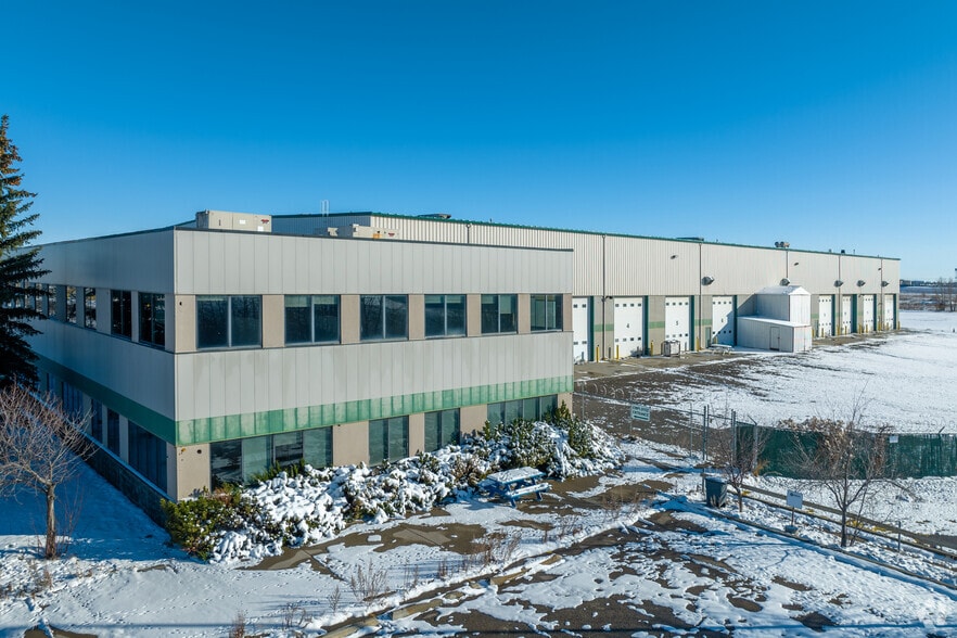 3111 Shepard Pl SE, Calgary, AB for sale - Building Photo - Image 1 of 1