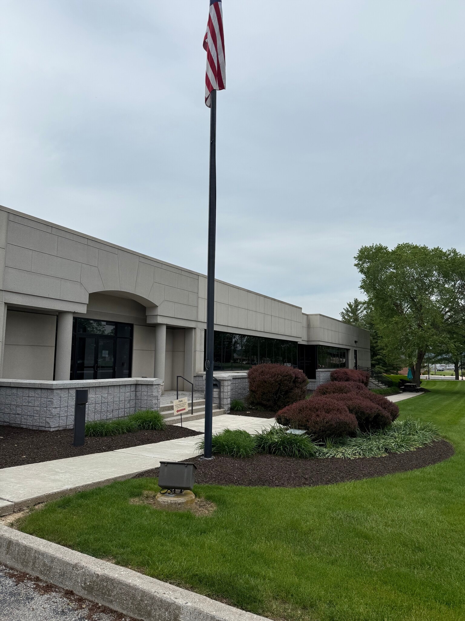 1040 High St, Hanover, PA for lease Interior Photo- Image 1 of 8