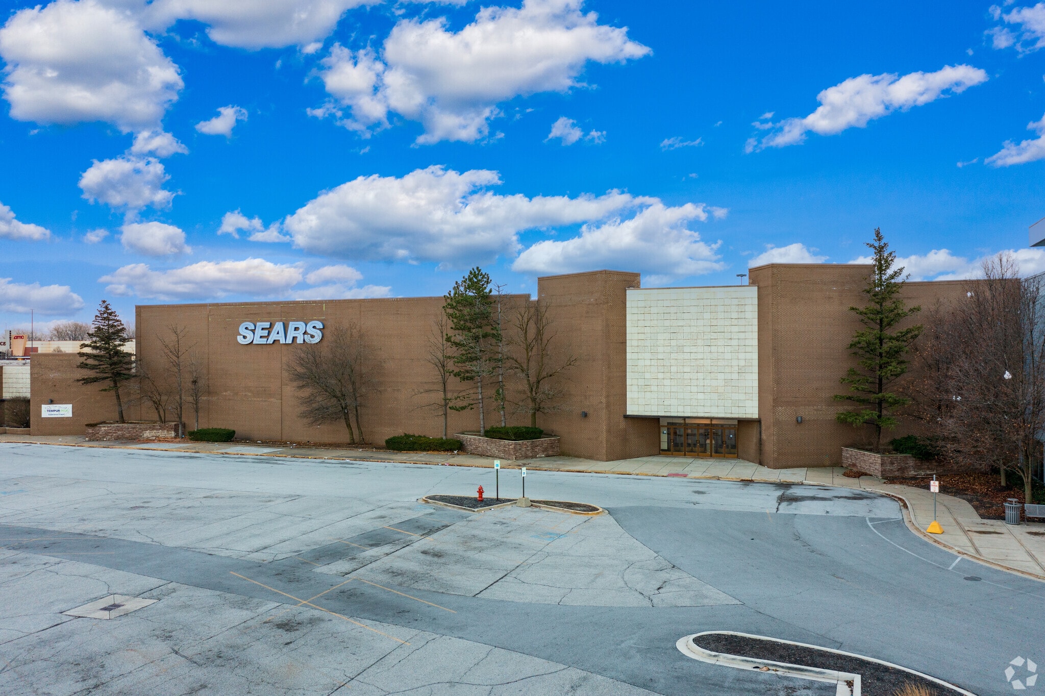 2109 Southlake Mall, Merrillville, IN for sale Primary Photo- Image 1 of 1