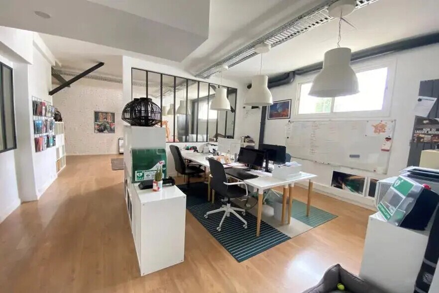 Office in Boulogne-Billancourt for sale - Interior Photo - Image 2 of 2