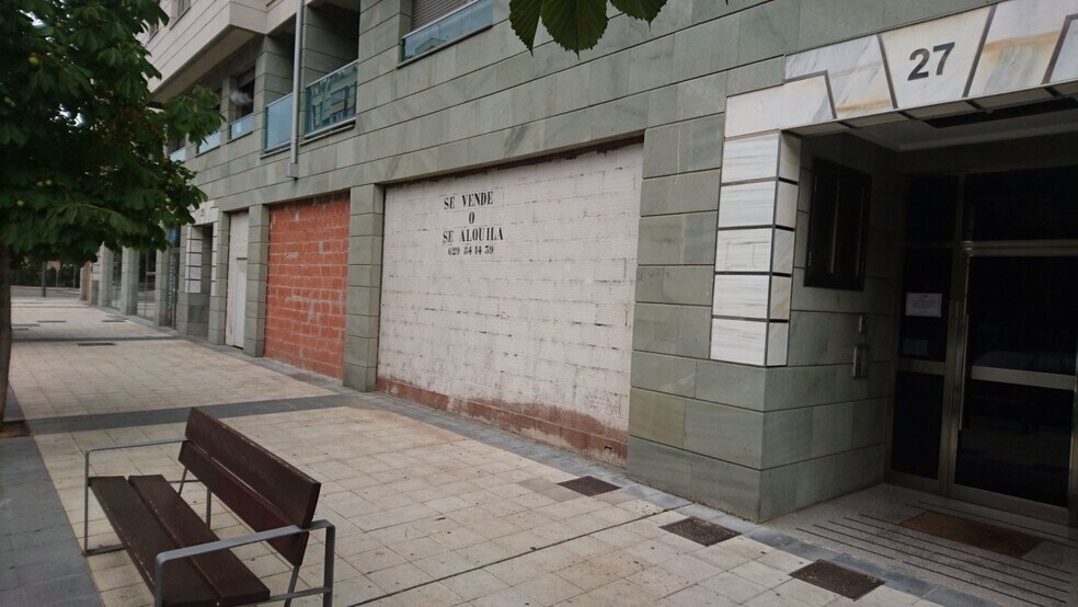 Retail in León, León for sale - Building Photo - Image 3 of 8