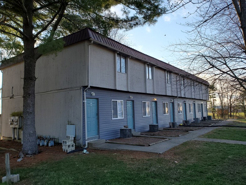 618 E Waverly St, Morganfield, KY for sale - Building Photo - Image 1 of 1