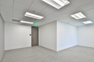 5990 Sepulveda Blvd, Sherman Oaks, CA for lease Interior Photo- Image 2 of 15