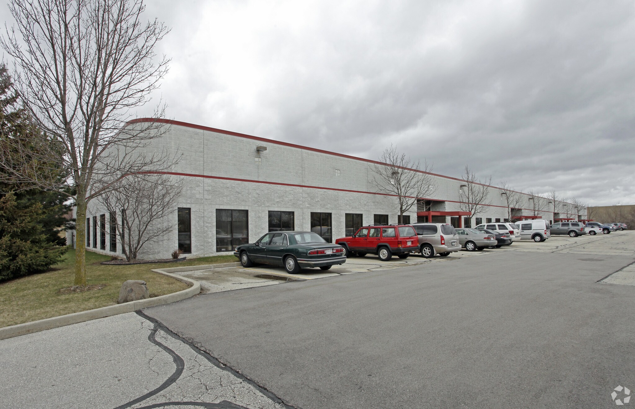 N50 W13740 Overview Dr, Menomonee Falls, WI for sale Building Photo- Image 1 of 1