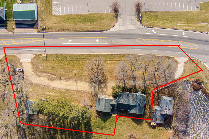 9808 W US Highway 20, Galena, IL for sale - Primary Photo - Image 1 of 28