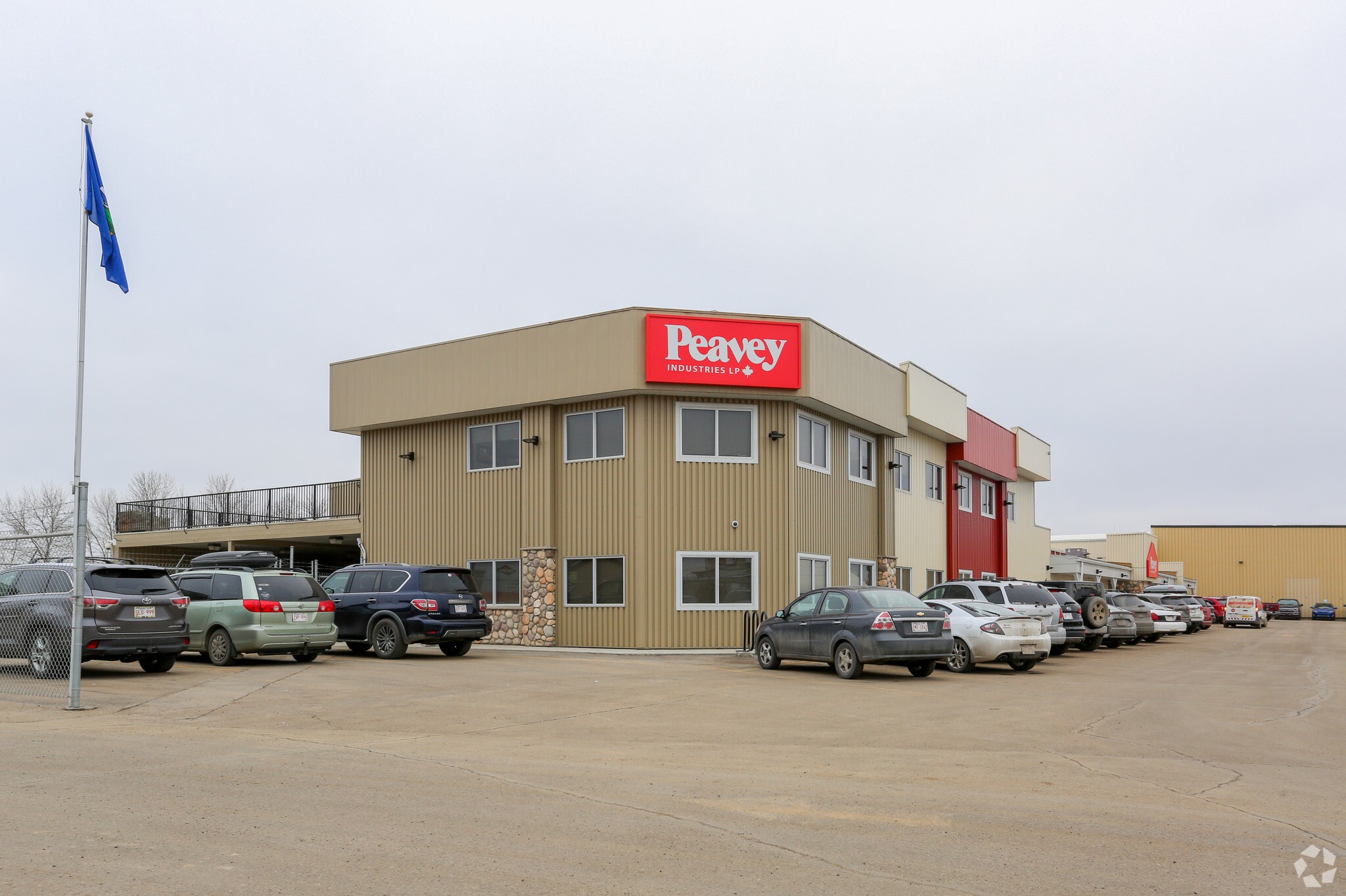 7740 40 Ave, Red Deer, AB for sale Primary Photo- Image 1 of 6