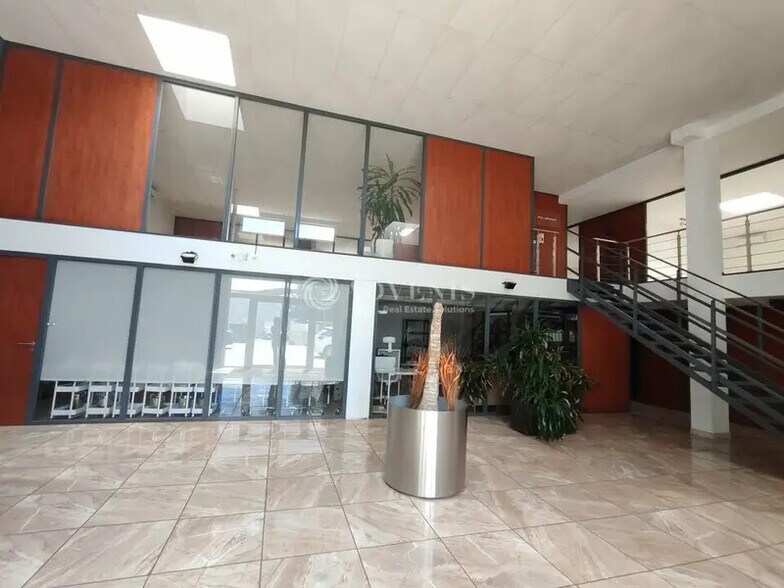 Office in Montpellier for sale - Interior Photo - Image 3 of 9