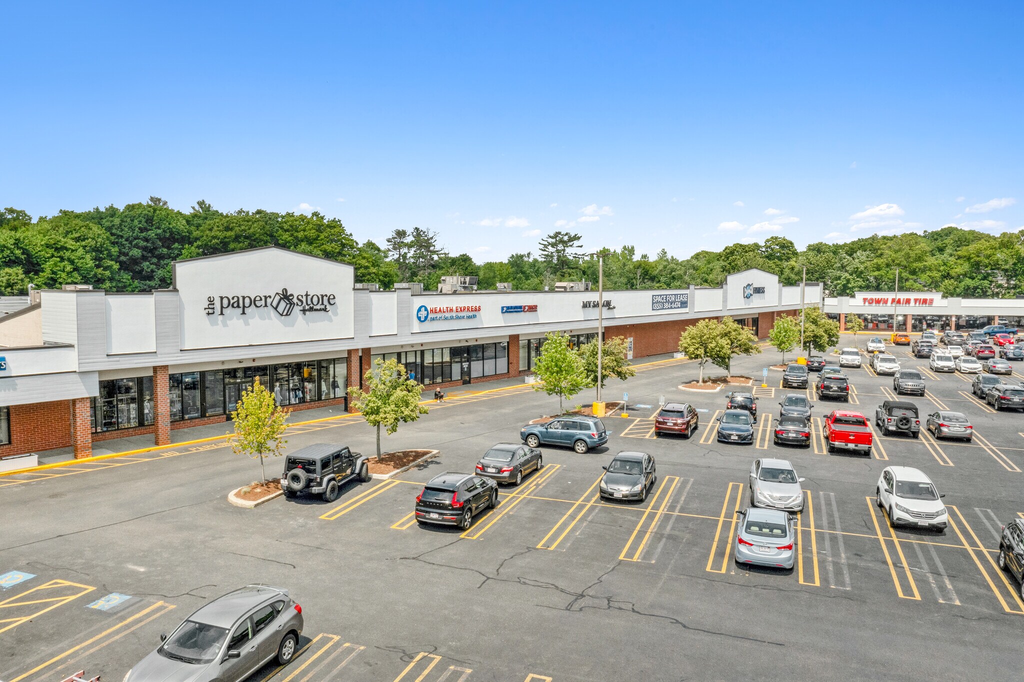 238310 Grove St, Braintree, MA 02184 Tedeschi Plaza Shopping Center