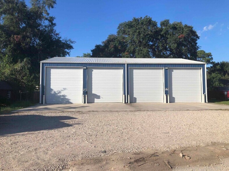 1106 Port Neches Ave, Port Neches, TX for sale - Primary Photo - Image 1 of 4