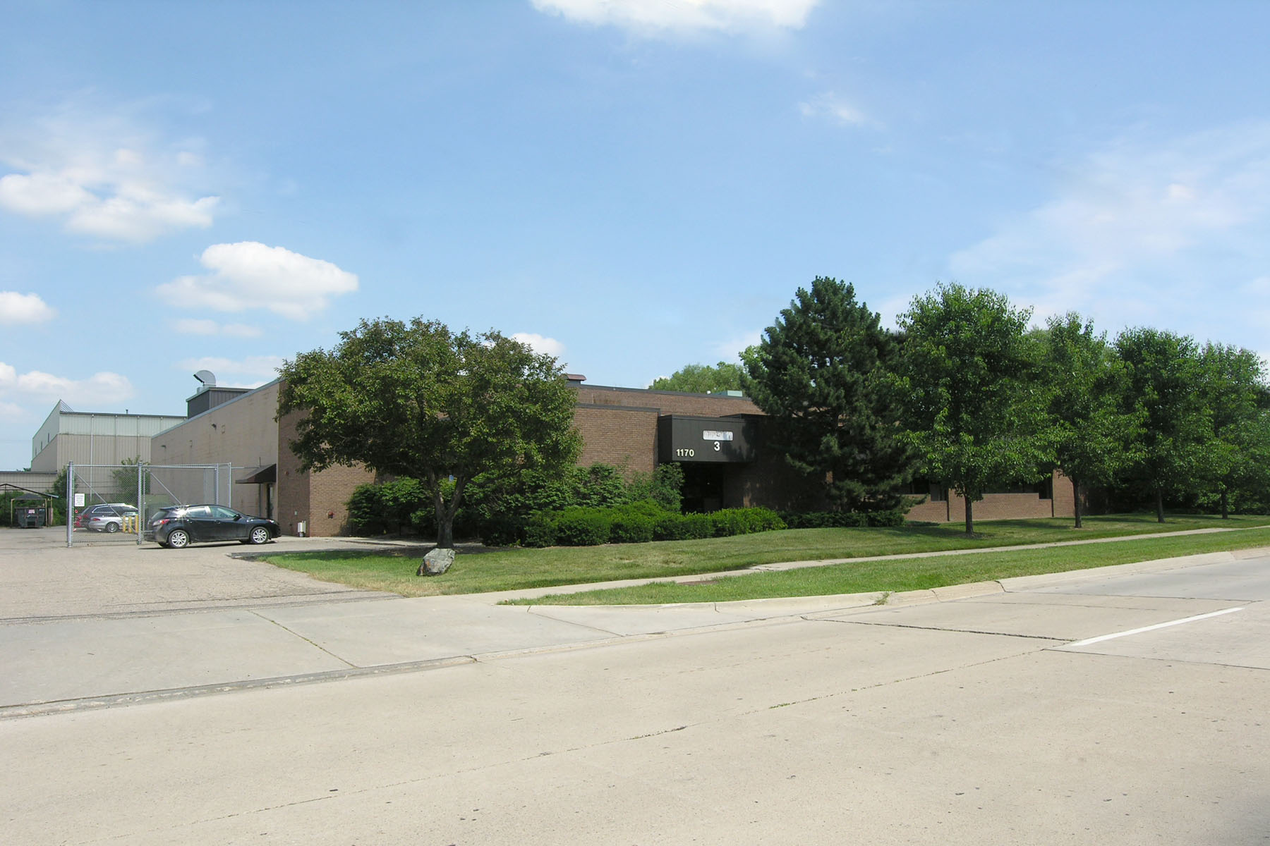 1170 Chicago Rd, Troy, MI for lease Building Photo- Image 1 of 6