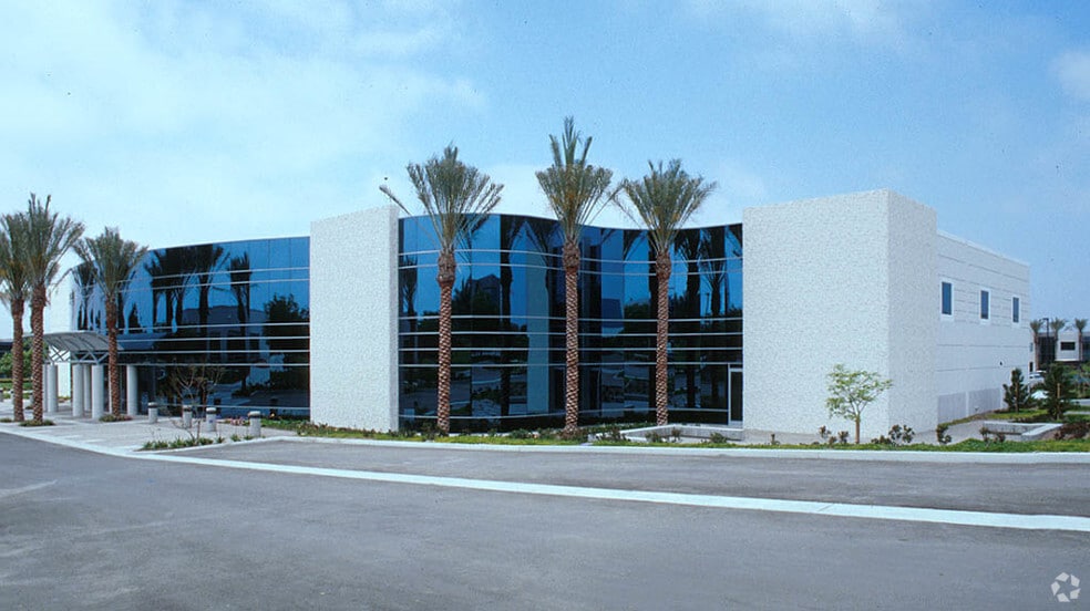 1822 Aston Ave, Carlsbad, CA for lease - Building Photo - Image 2 of 3