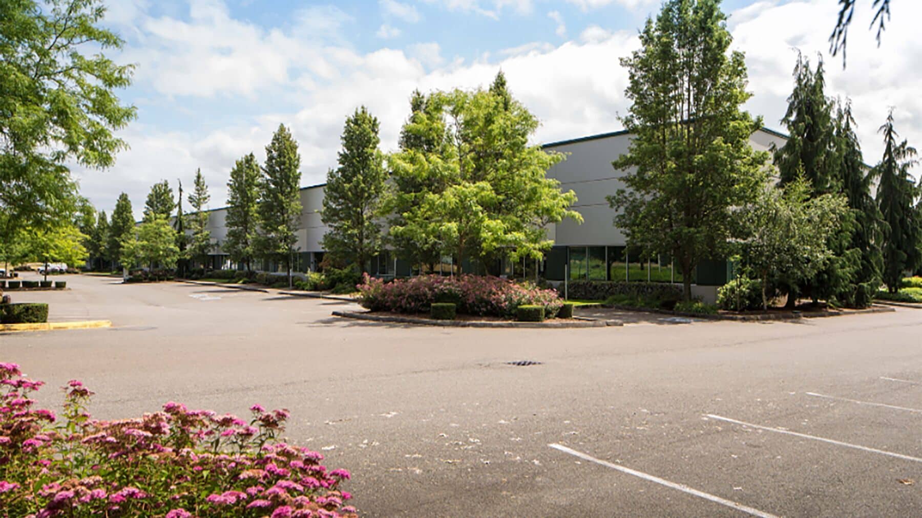 402 Valley Ave NW, Puyallup, WA for lease Building Photo- Image 1 of 5