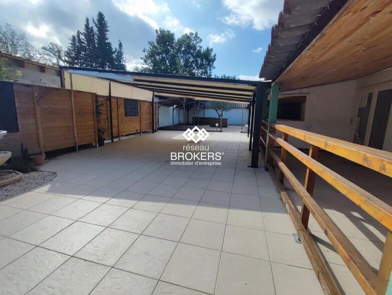 Flex in Valbonne for lease - Building Photo - Image 2 of 8