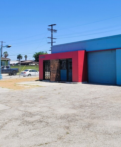 2400 W Florence Ave, Los Angeles, CA for sale - Building Photo - Image 2 of 10