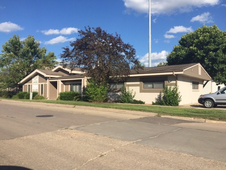 1075 Rockford Road SW portfolio of 2 properties for sale on LoopNet.com - Primary Photo - Image 2 of 3