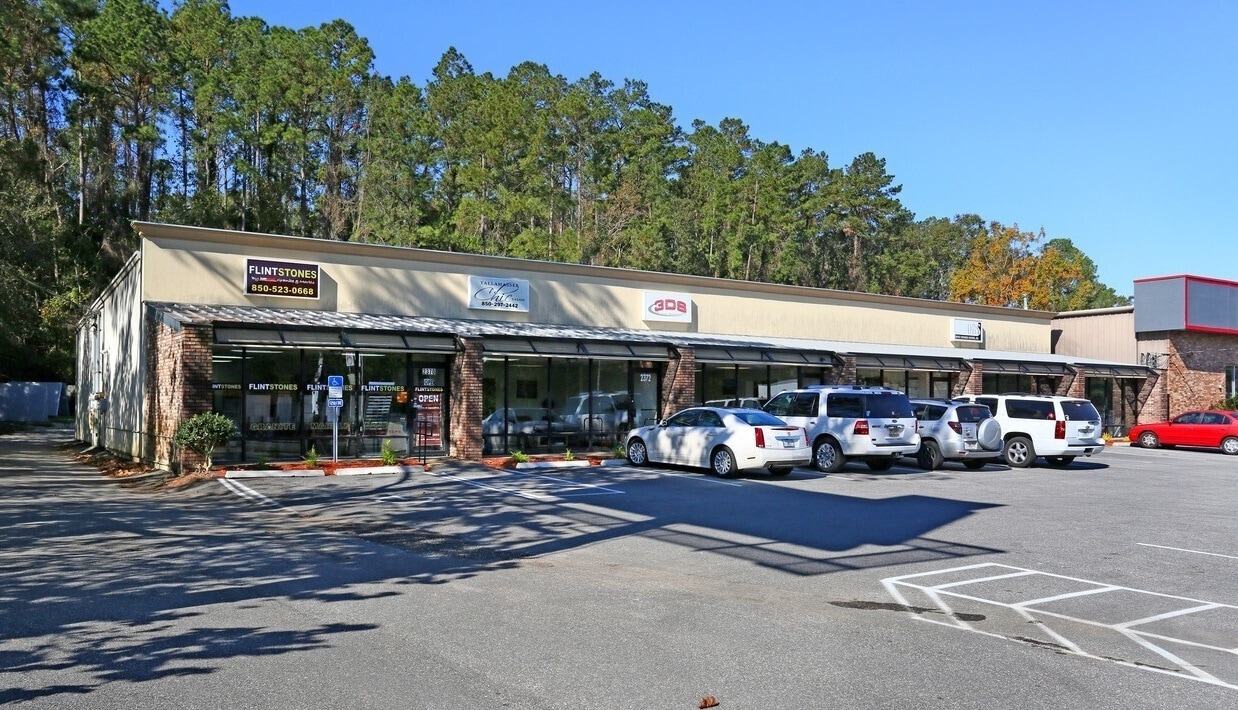 2370-2380 Capital Cir NE, Tallahassee, FL for lease Primary Photo- Image 1 of 7