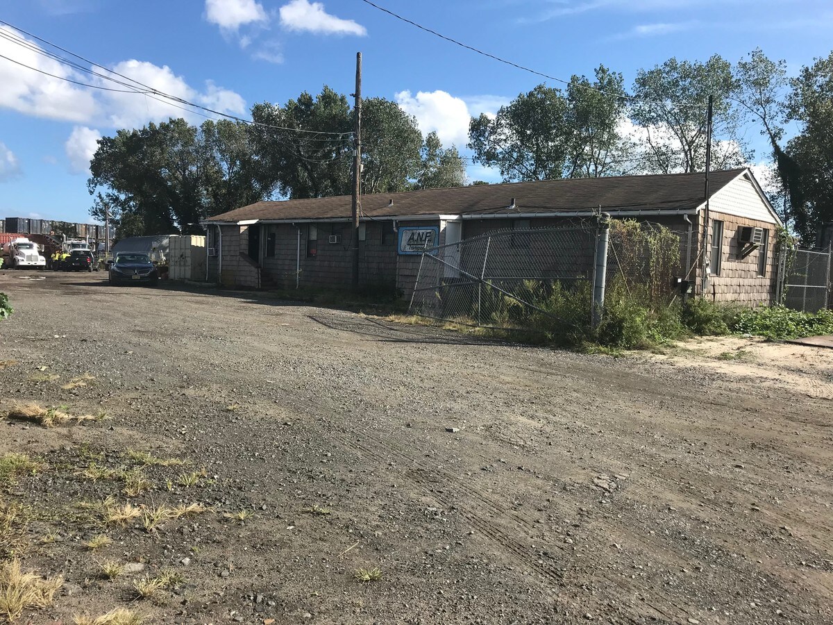 71 Central Ave, Kearny, NJ 07032