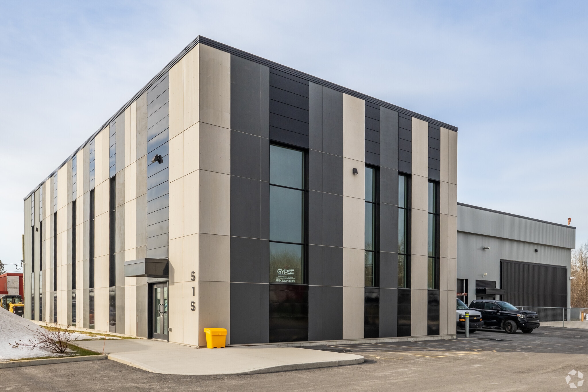 515 Rue De Vernon, Gatineau, QC for sale Primary Photo- Image 1 of 1