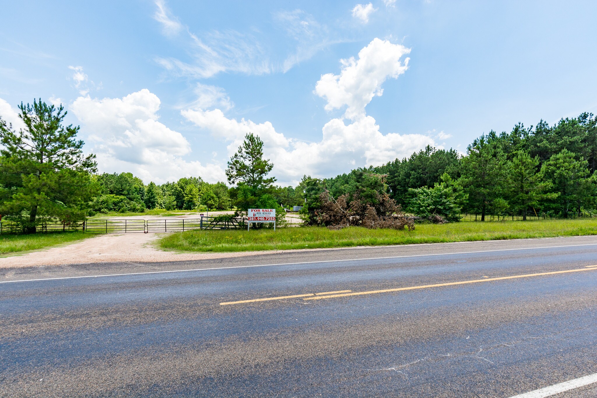 25678 W Hwy 105, Cleveland, TX 77328 Land for Sale