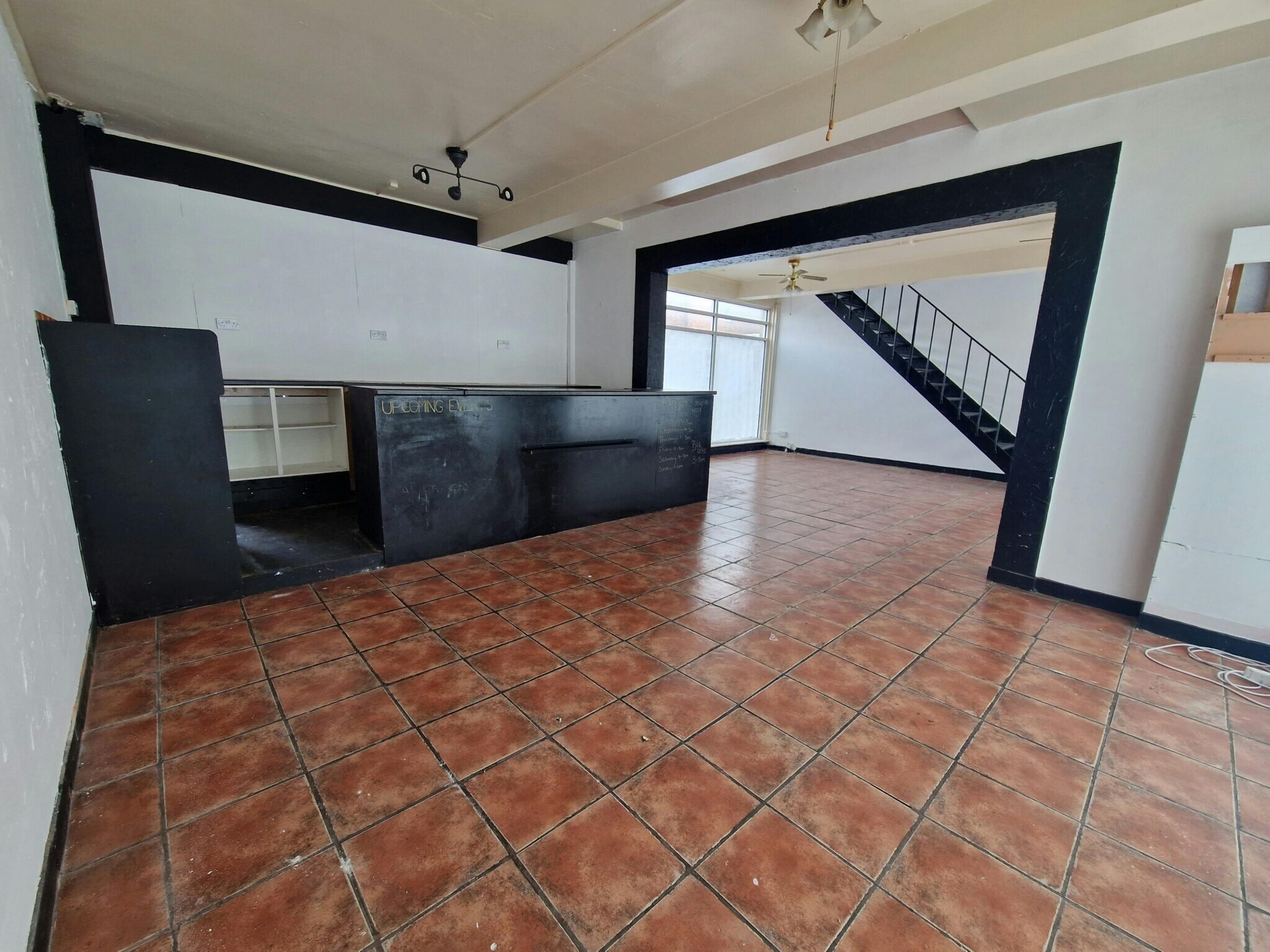 South St, Gosport for lease Interior Photo- Image 1 of 7